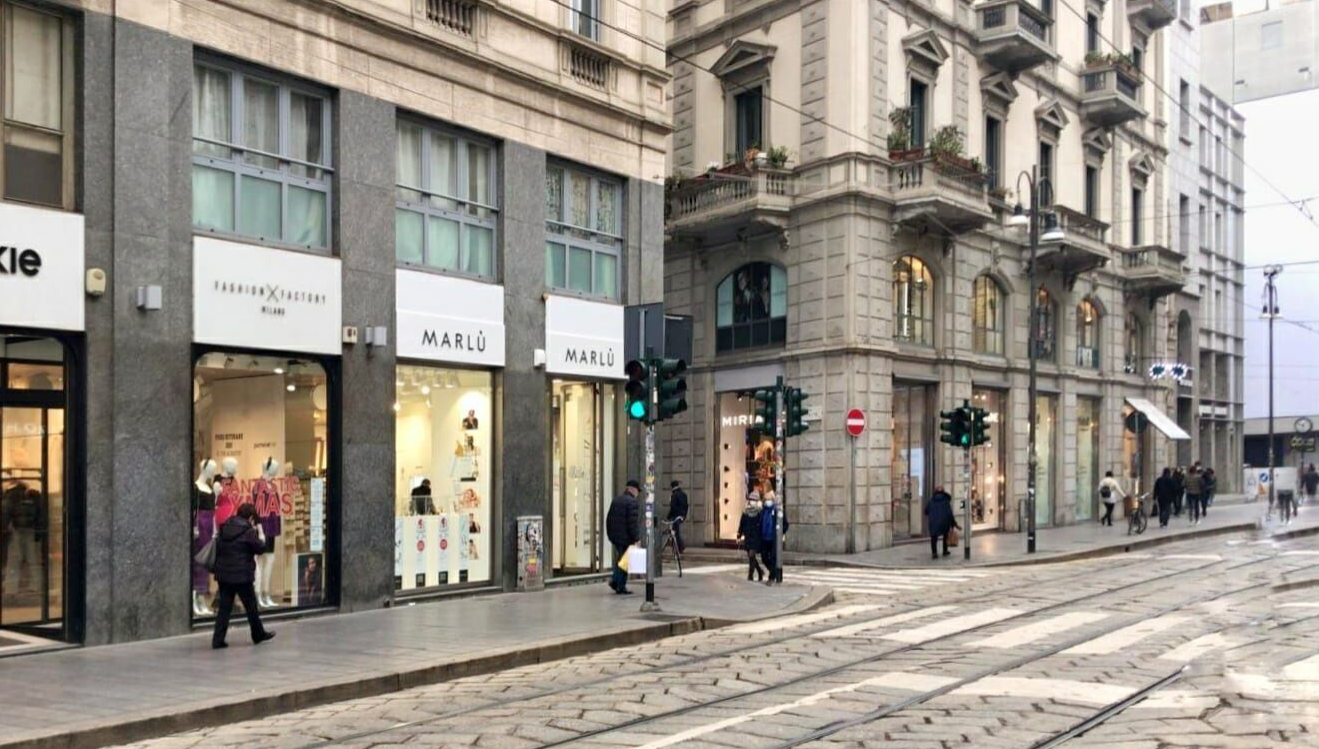 milano negozi porte chiuse