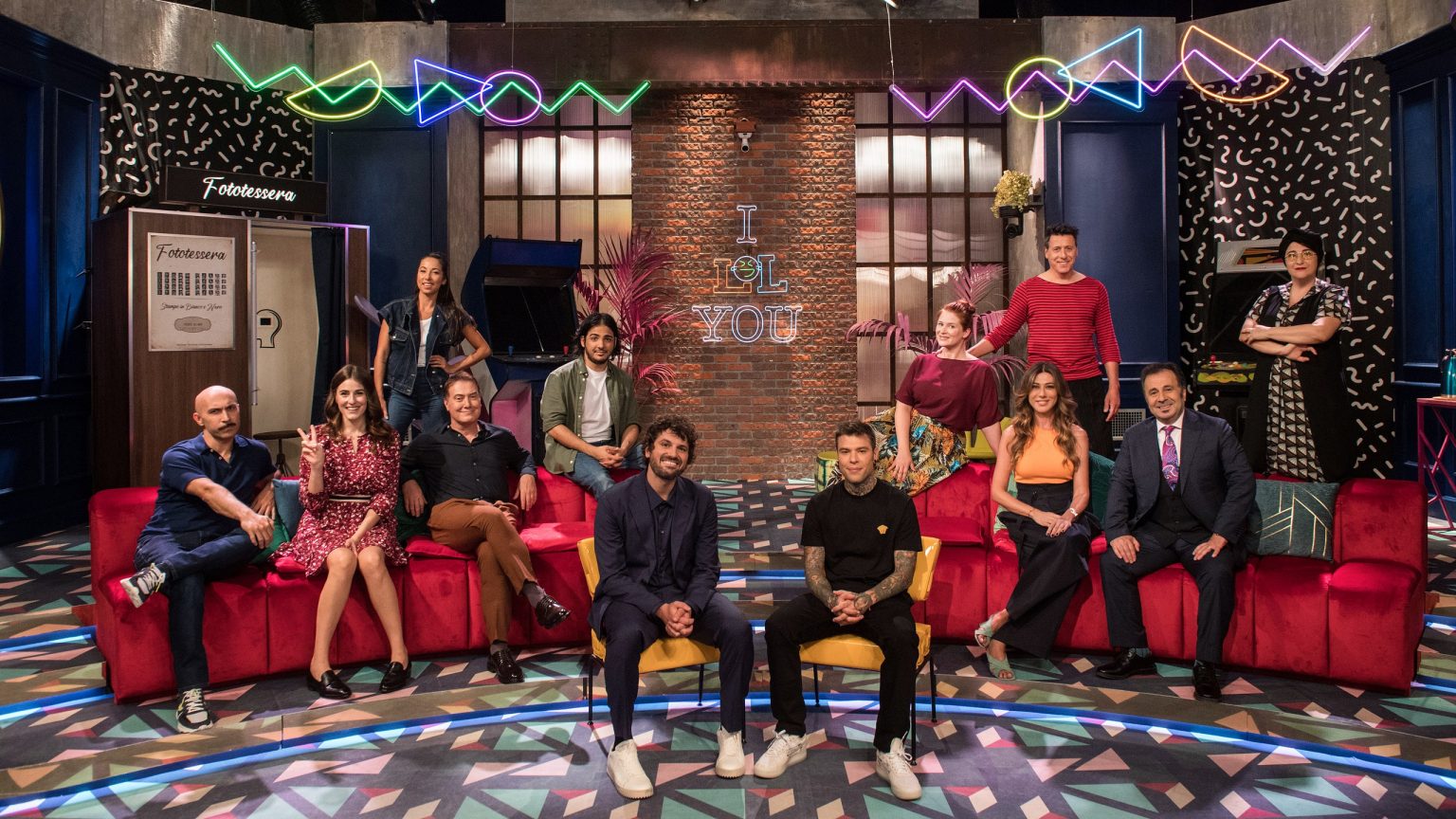 In arrivo "Lol – Chi ride è fuori", ecco le date ed il cast ufficiale