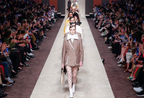 La Milano Fashion Week ritorna dal 22 al 28 febbraio 2022, ecco il calendario sfilate e gli eventi in programma