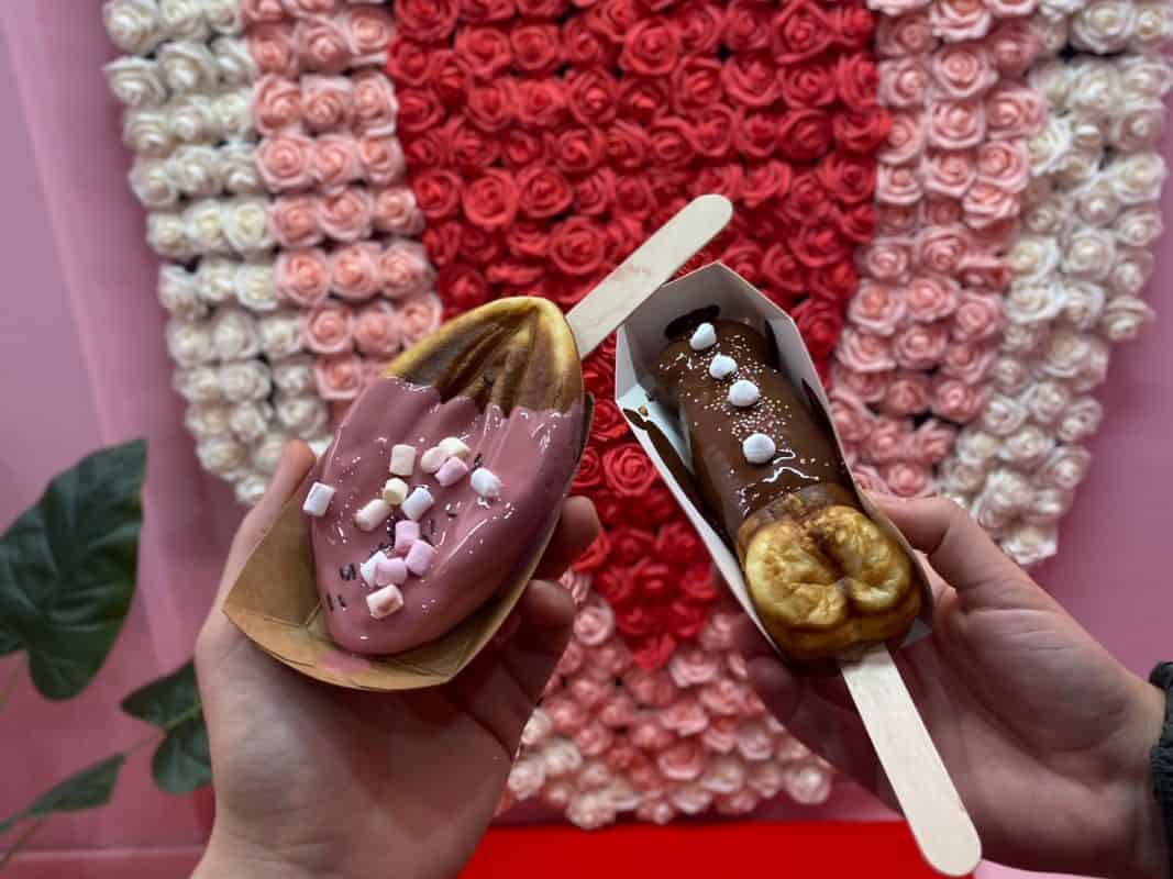 Milano: apre Mr. Dick, la pasticceria con dolci a forma di pene e vagina