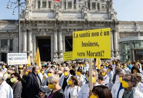 manifestazione dottori milano