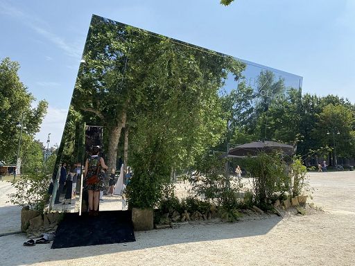 reflection installazione Piazza Del Cannone Milano