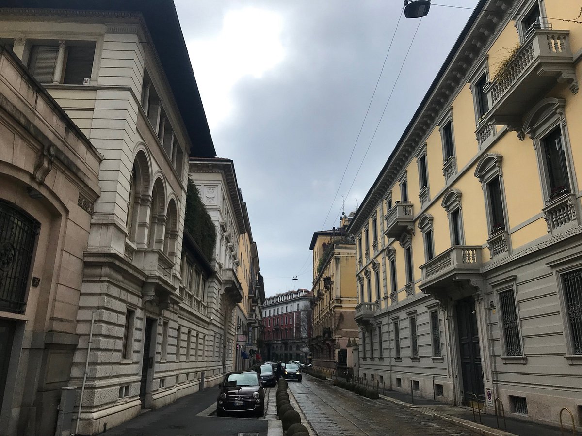 via solferino milano