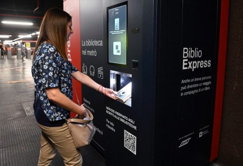 biblioteca metro milano