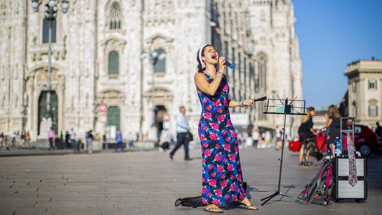 artisti di strada milano