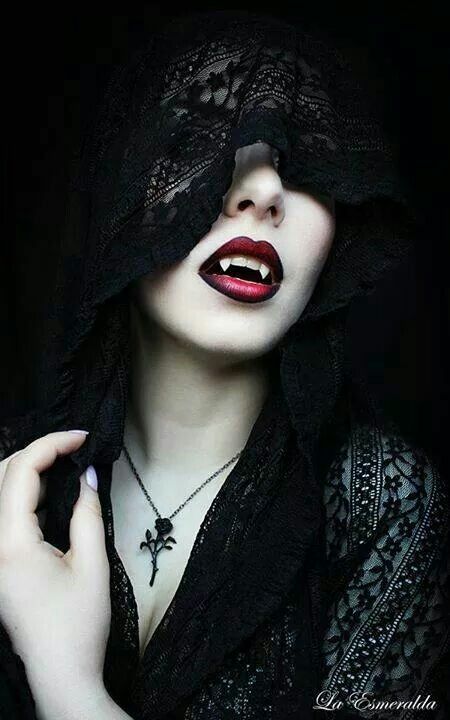 costume fai da te vampira