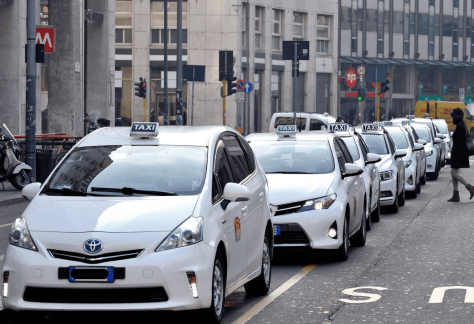 taxi a milano