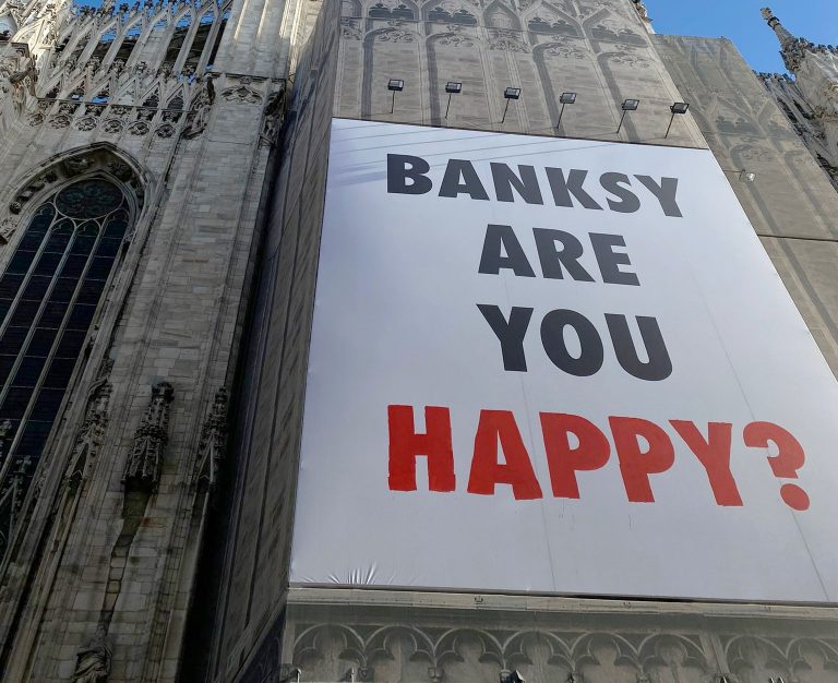 cartellone duomo banksy