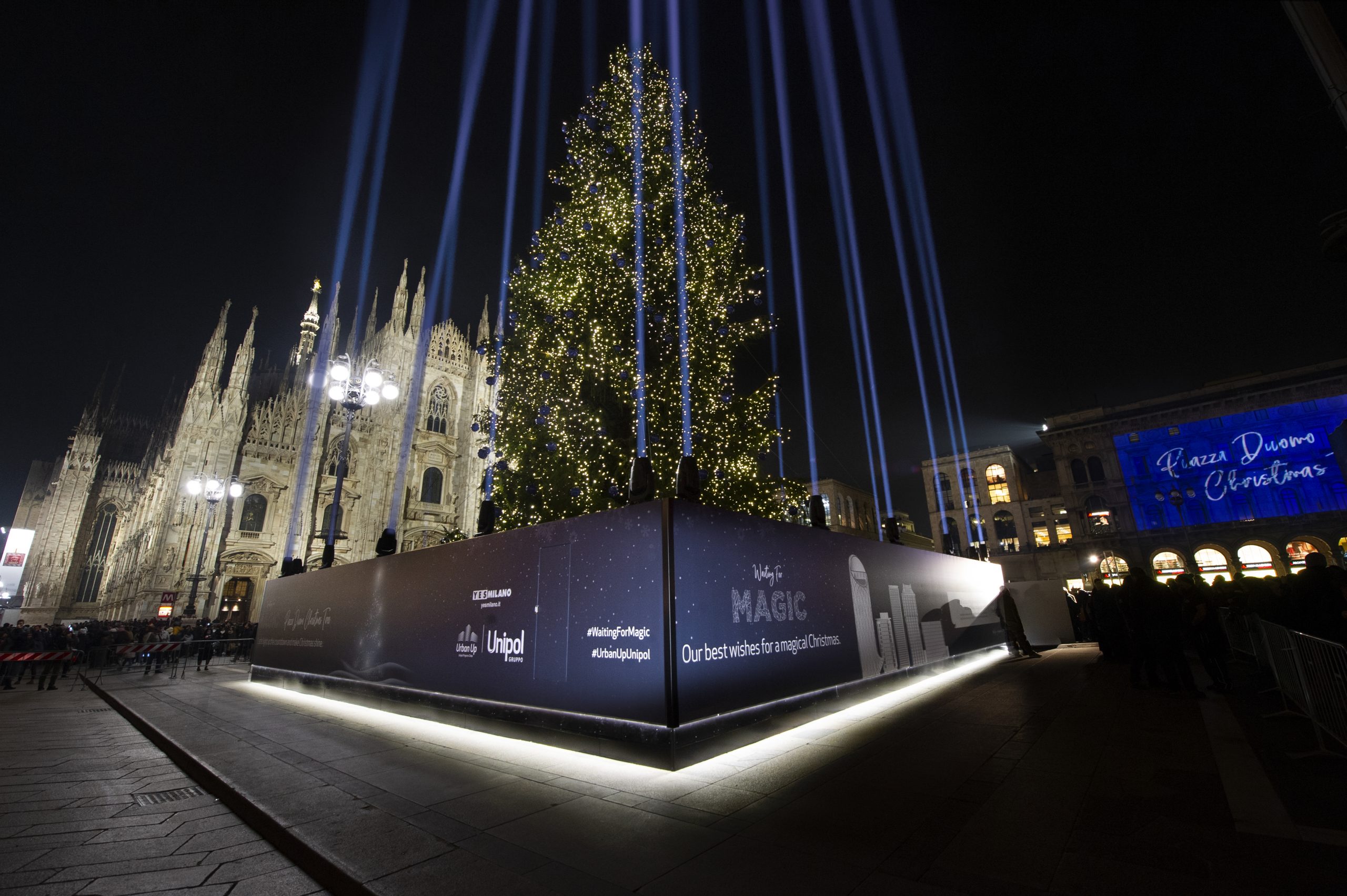Alberi di Natale Duomo: Unipol