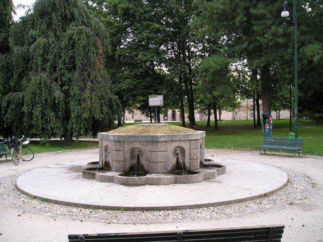 fontana milano